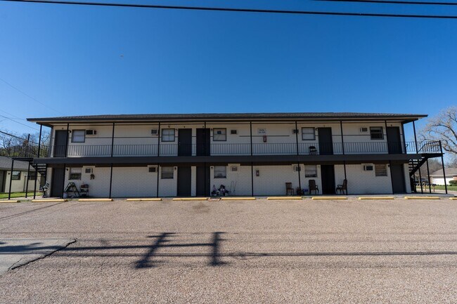 Building Photo - College Park Apartments