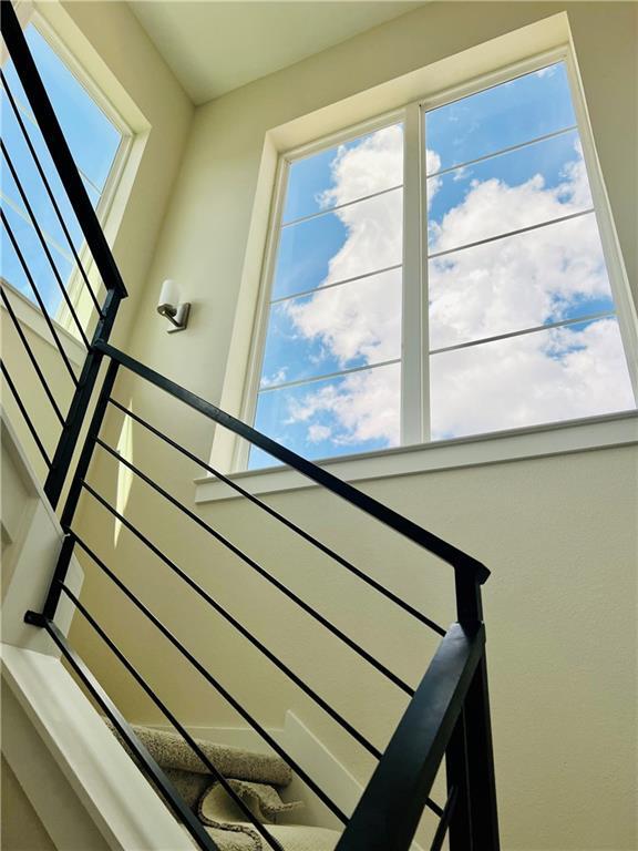 Building Photo - 12001 Vista Parke Dr