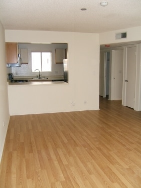 Interior Photo - 924 3rd Street