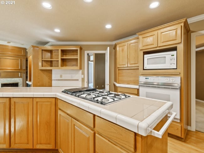 Building Photo - 2080 Wellington Dr