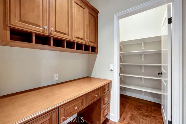 Building Photo - 83 Navigator