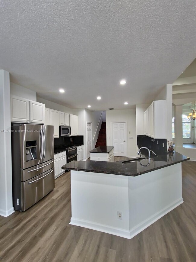 Building Photo - 7044 Brunswick Cir