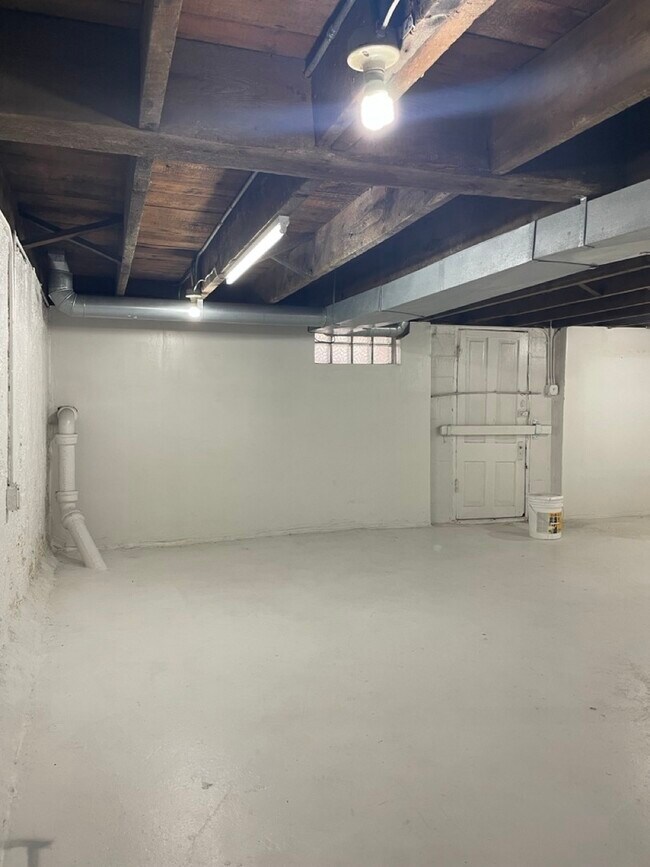 Building Photo - 1801 S Peoria St
