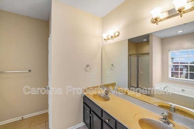 Building Photo - 7707 Jackson Pond Dr