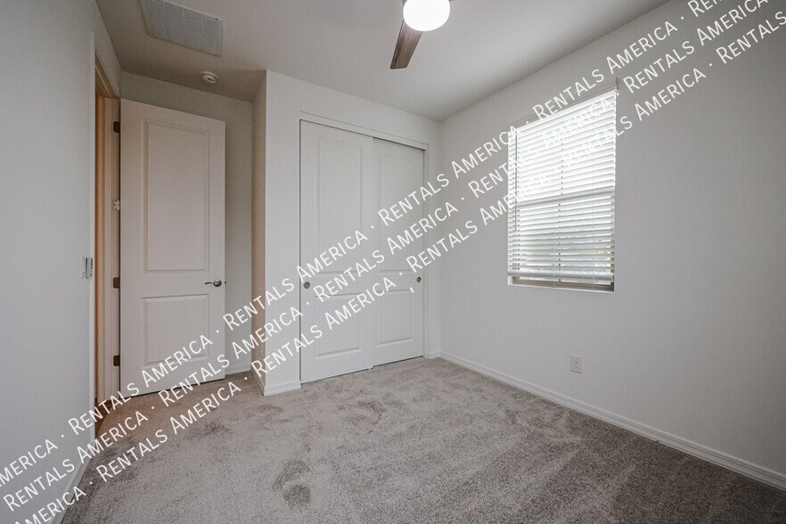 Building Photo - 9351 E Steno Ave