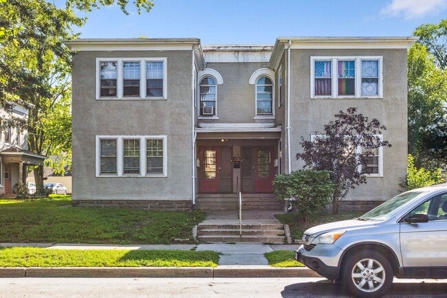 Building Photo - 1705 Fillmore St NE