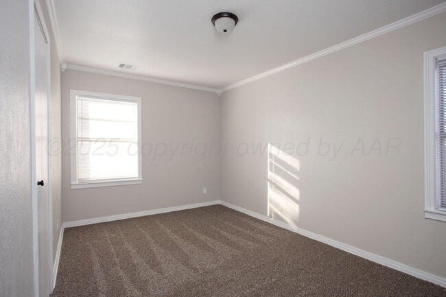 Building Photo - Cute Avondale Home