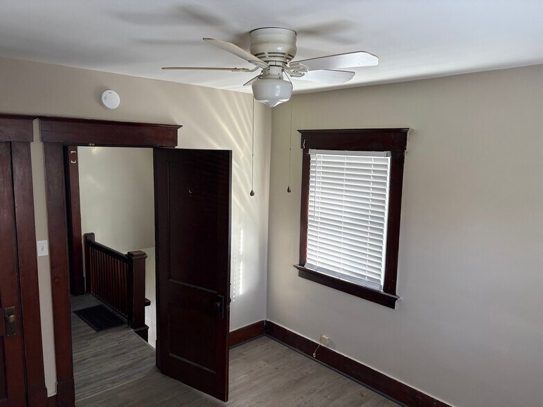 Building Photo - 3105 Rogers St