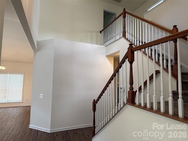 Building Photo - 10411 Hellebore Rd