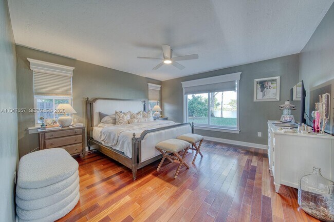 Building Photo - 12620 SW 114th Ave