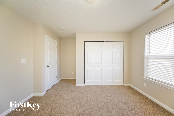 Building Photo - 623 Rocky Meadow Dr