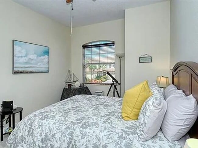 Building Photo - 8263 Miramar Way
