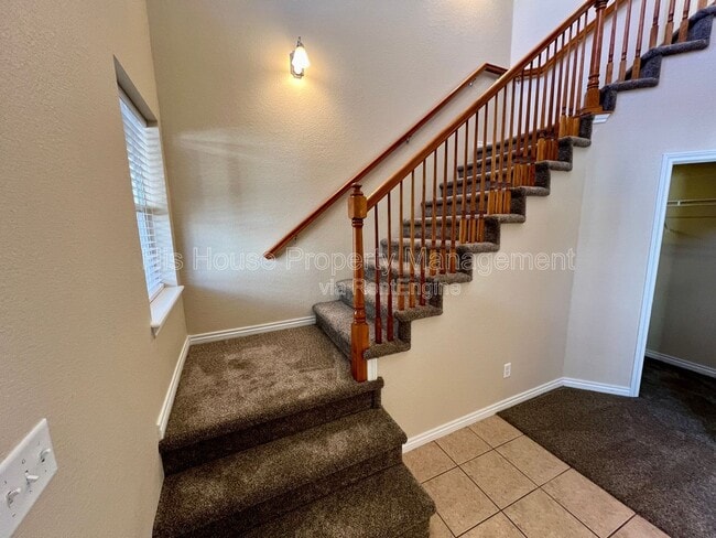 Building Photo - 5551 W 29th St