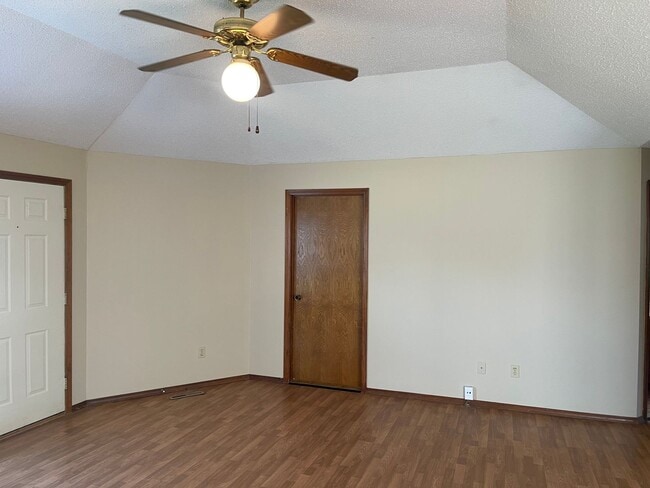 Building Photo - 3661 W Sylvania St