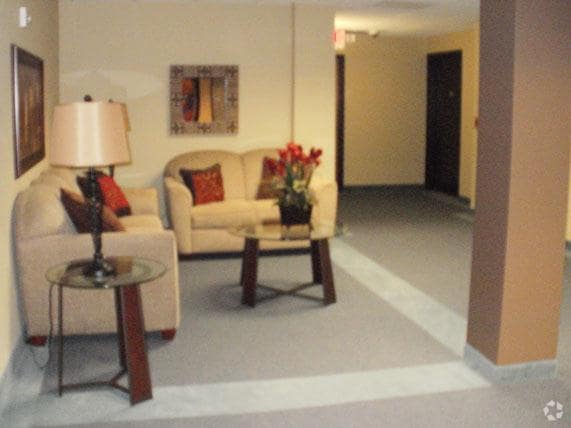 Common Area - Lakeside Apartments