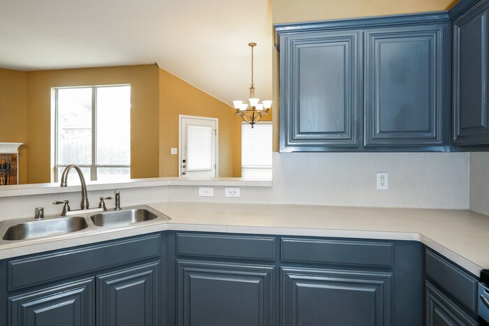 Building Photo - 2744 Ensenada Ln