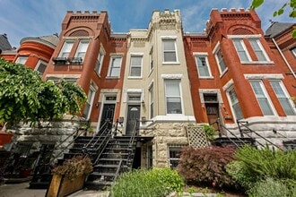 Building Photo - 3 Story Condo w/ Loft in Bloomingdale NW!! Walking Distance to 2 Metros!