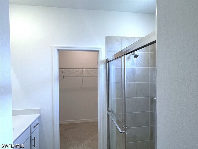 Building Photo - 2184 Dragonfruit Wy