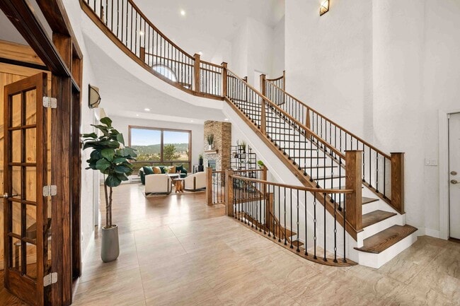 Building Photo - Exquisite Lookout Mountain Estate – Where ...