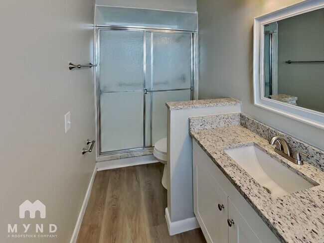 Building Photo - 11136 Mercedes St