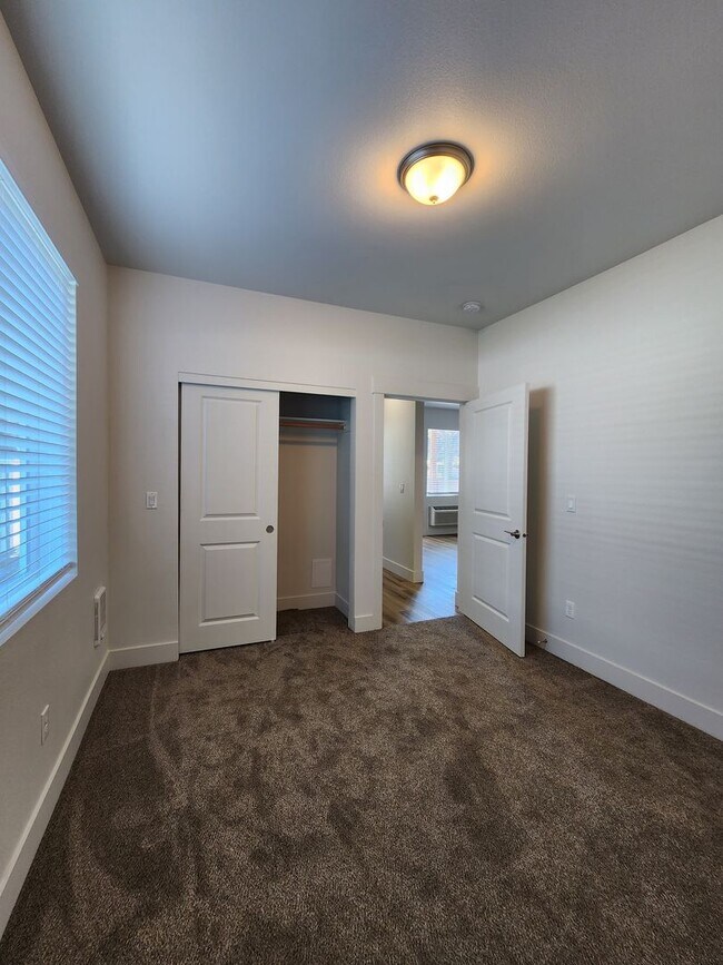 Building Photo - Beautiful Brand New Modern Apartment Homes...
