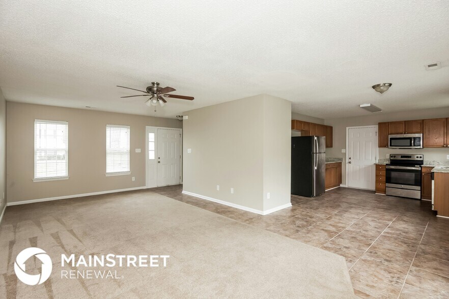 Building Photo - 13029 Woodland Farm Dr