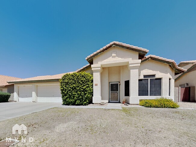 Primary Photo - 3828 W Mariposa Grande Ln