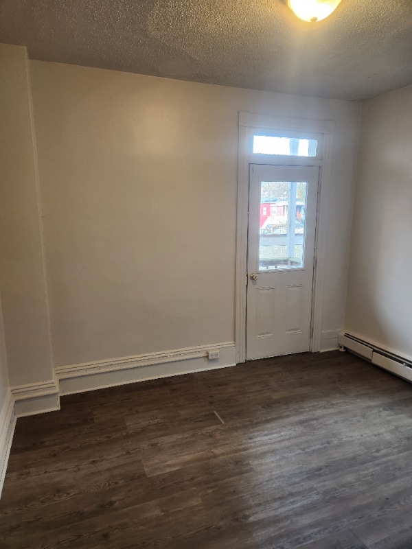 Building Photo - 56 Green St