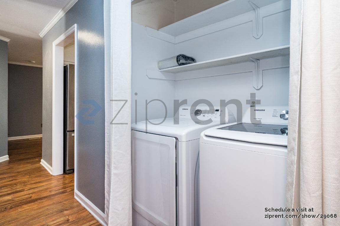 Building Photo - 3633 Meadow Creek Ln