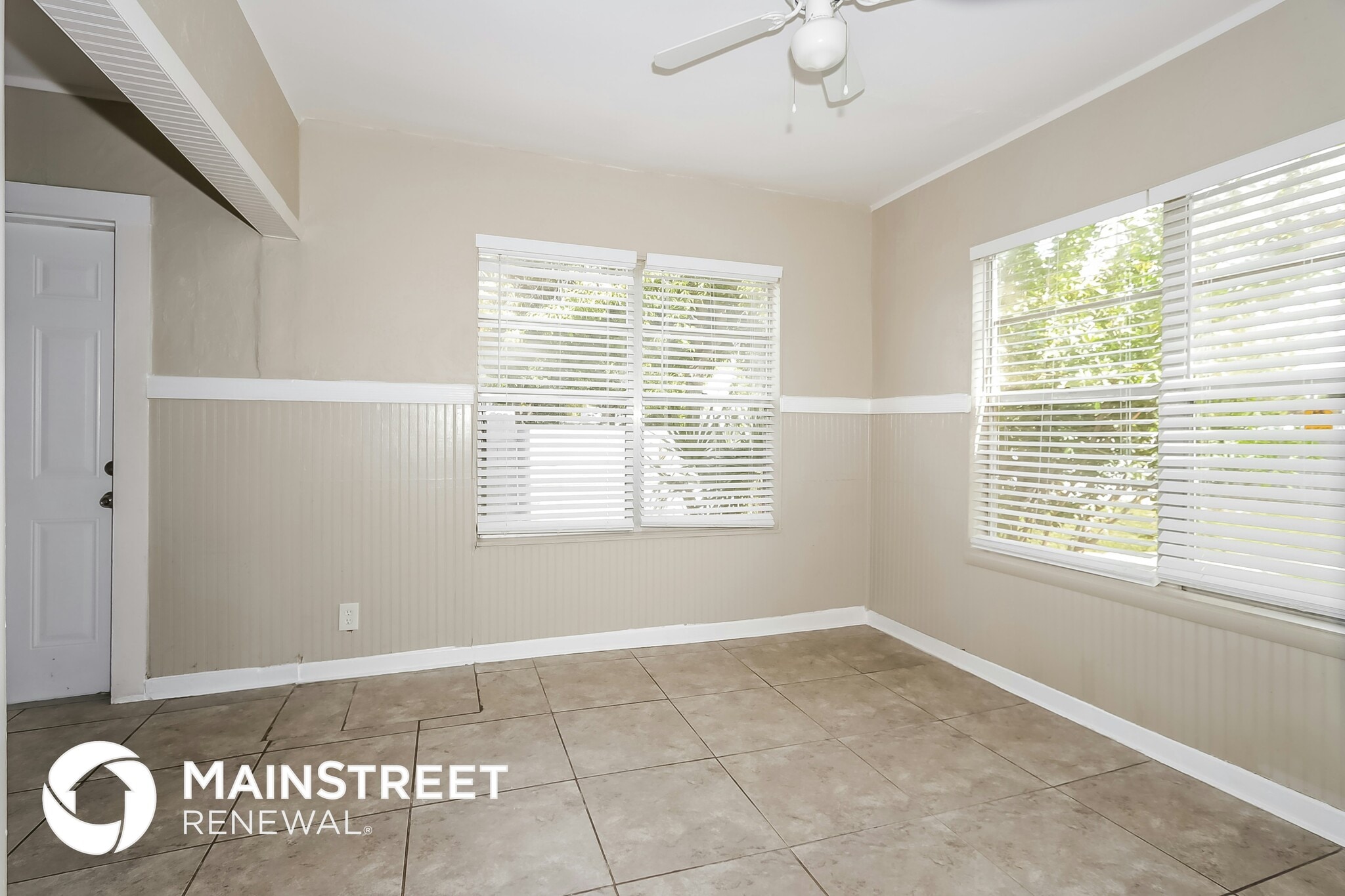 Building Photo - 733 Valley Forge Rd