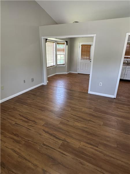 Building Photo - 2633 Burdsall Dr