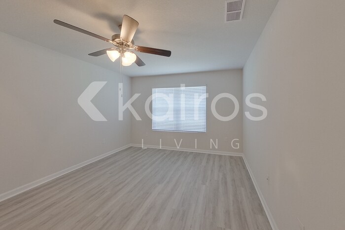 Building Photo - 4648 Malay Cir