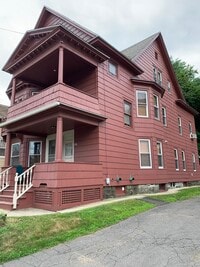 Building Photo - 174 Meadow St