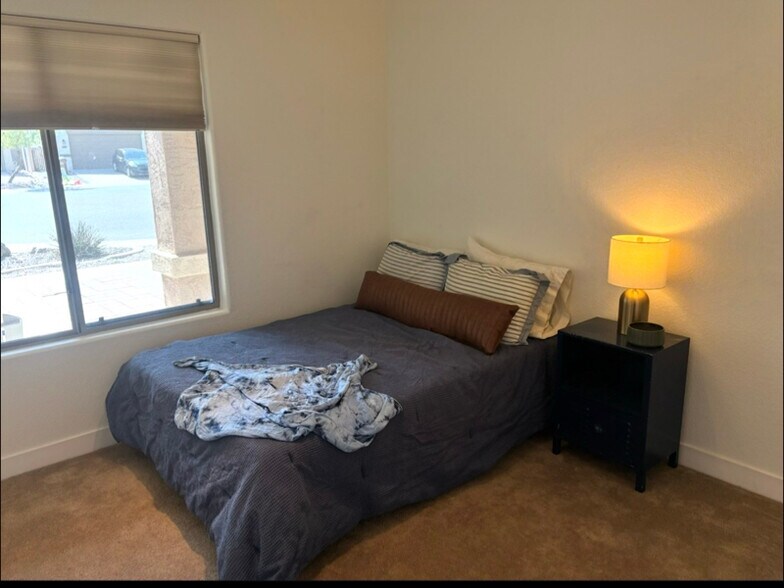 Building Photo - 3328 W Belle Ave