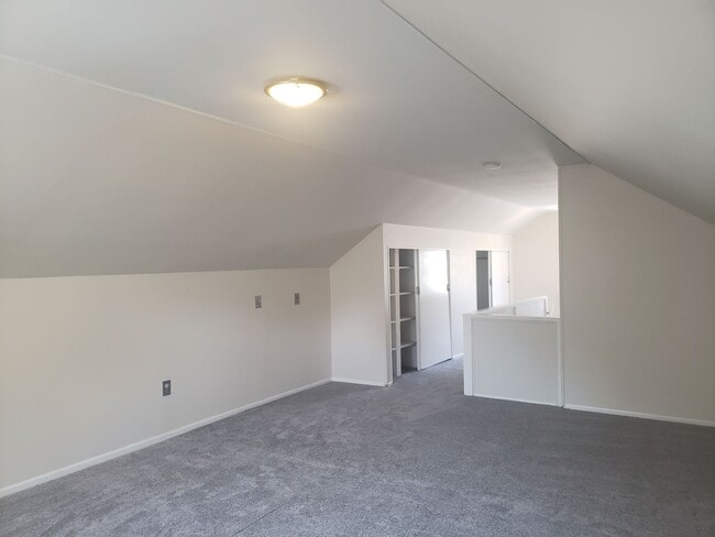 Building Photo - Charming Irvington Home with 3 Levels of L...