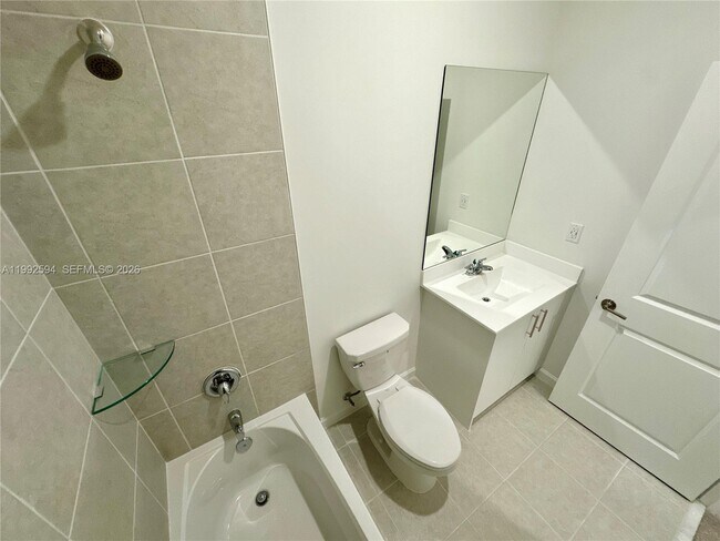 Building Photo - 2867 SE 25th Ter