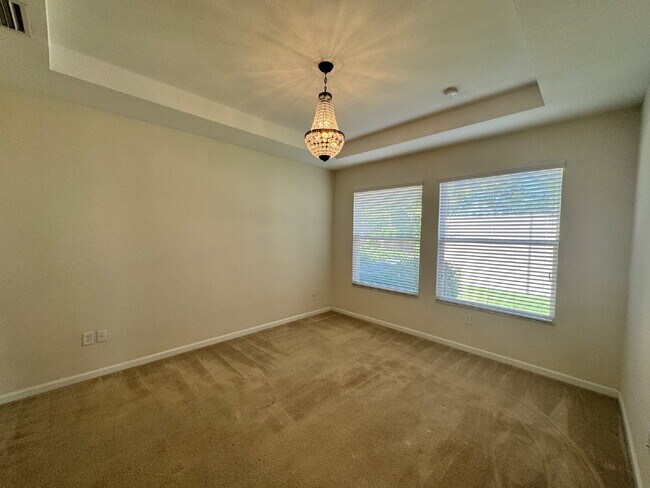 Building Photo - Apply now gets 15-Days rent for FREE!  3-Bed Home plus a Office room with Granite Touches & Spaci...