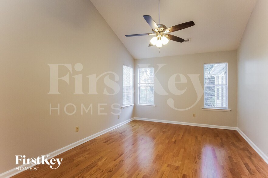 Building Photo - 6627 Flat Creek Dr