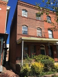 Building Photo - 7 Bedroom Home for rent