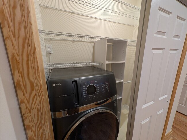 Building Photo - 3233 Morgan Ford Rd