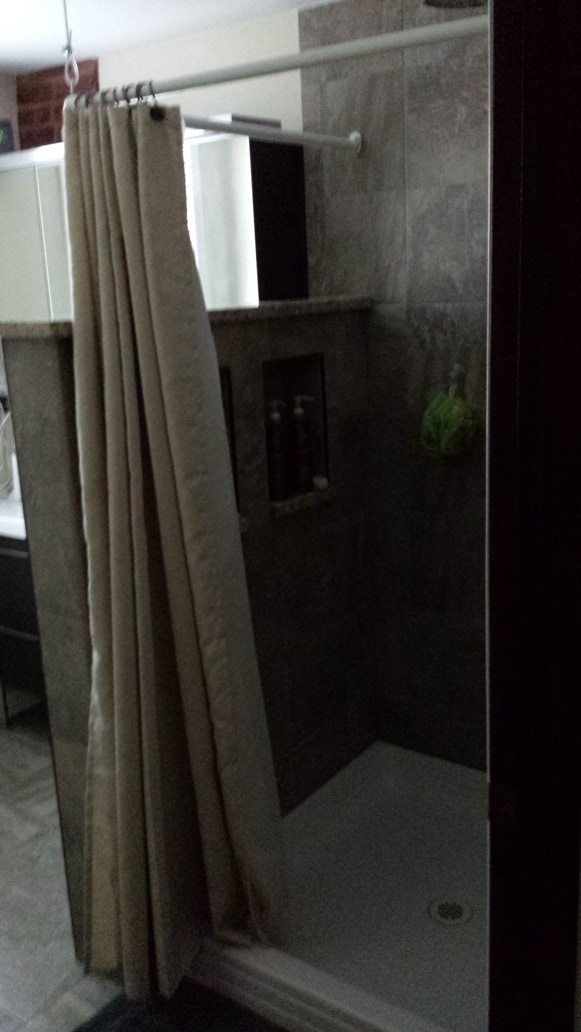 Bathroom 2nd Floor - 4020 Murray Ave