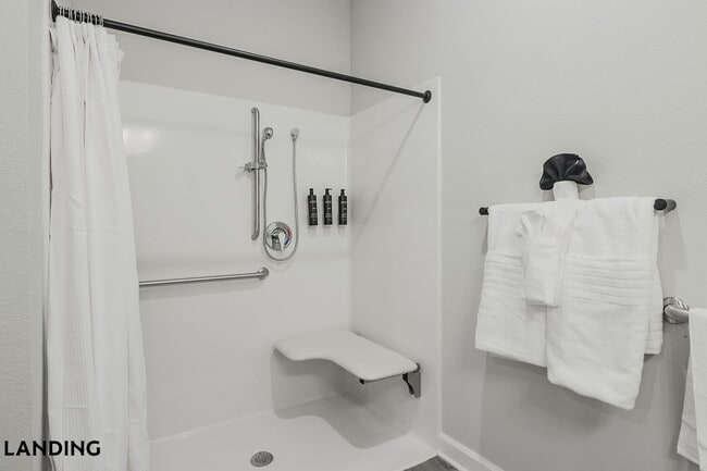 Building Photo - 5001 Willowgate Loop