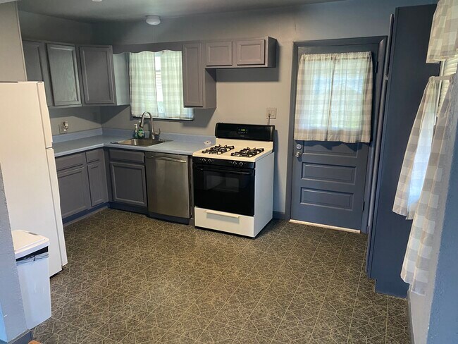 Building Photo - 308 Owens Ave