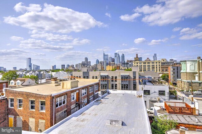 Building Photo - 1205 S 15th St
