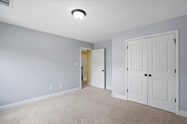 Building Photo - 4 Bedroom, 2.5 Bathroom home in Grovetown with fenced yard and 2-car garage