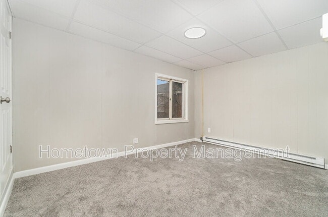 Building Photo - 606 North St