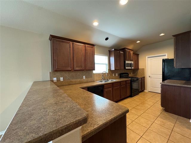 Building Photo - 9709 Straightaway Dr