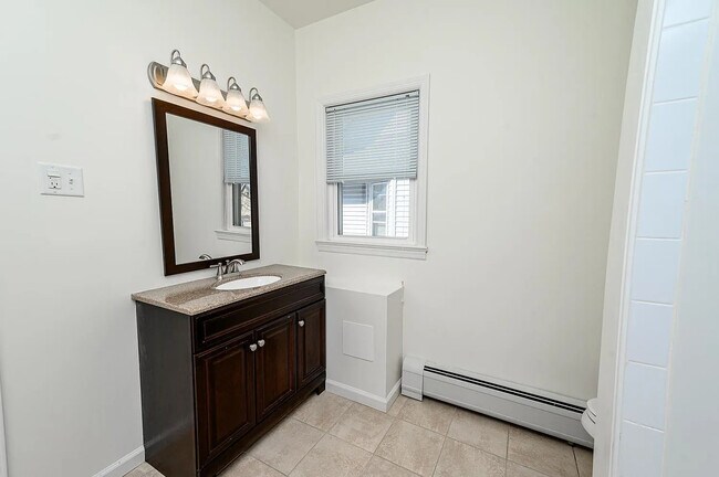Downstairs Bathroom - 90 Union Ave