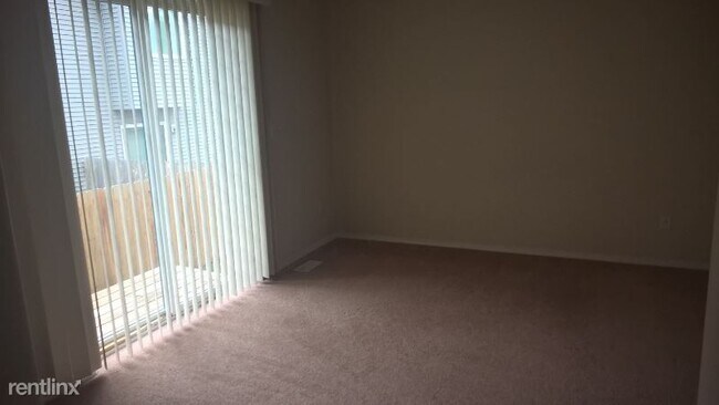 Building Photo - 2 br, 2 bath Townhome - 6505 Kara Sue Loop