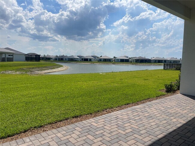 Building Photo - 11356 SW Pietra Wy